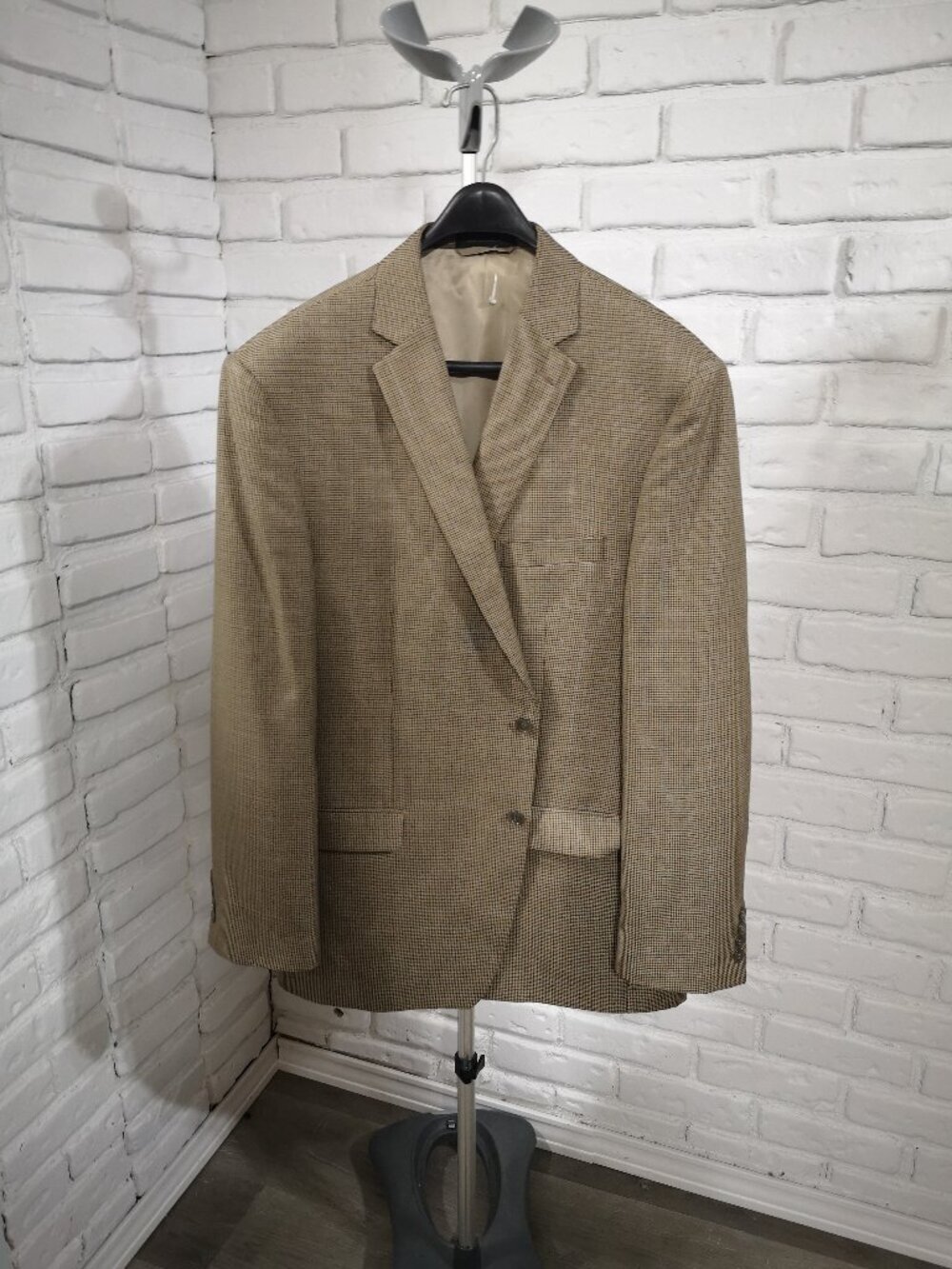 Van Huesen Men's Tan Houndstooth Pattern 2 Button Closure Lined Sports Coat